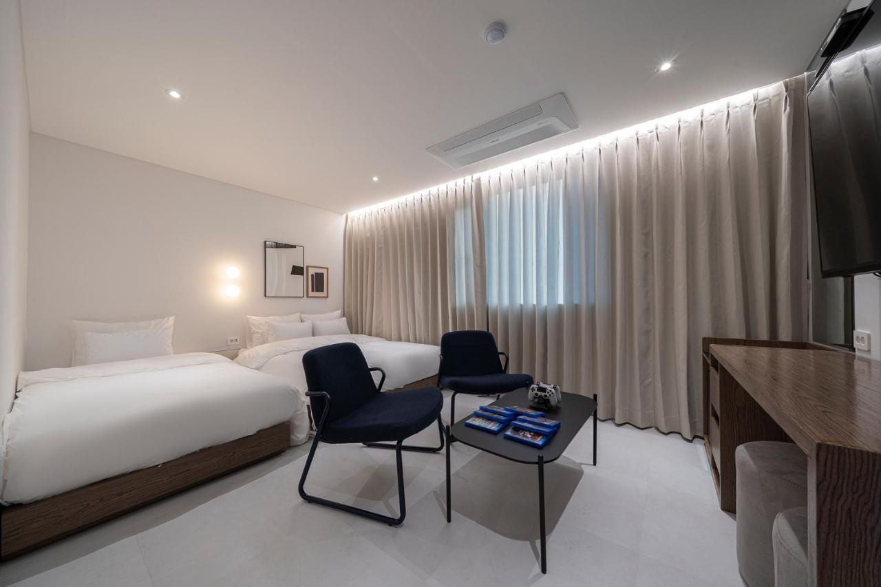 Aank Hotel Osan Exterior foto